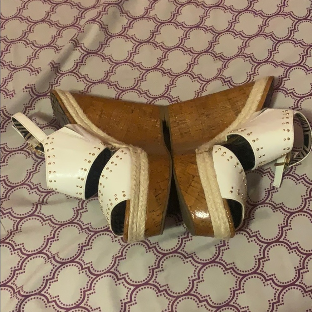 Women shoes